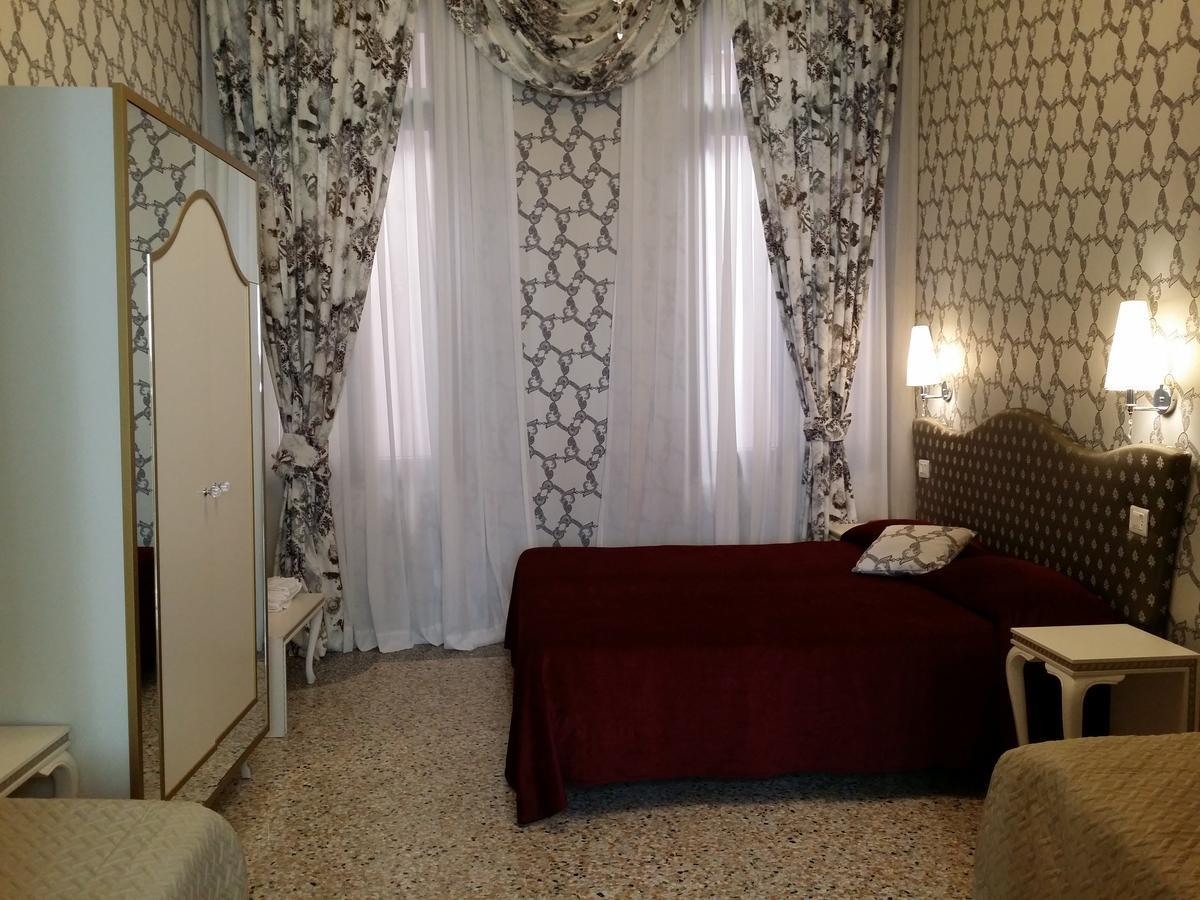 Ca' Nobile Corner Hotel Venecia